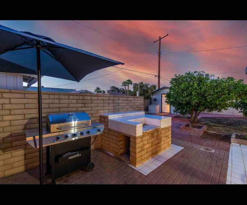 New Tiny Home Uptown ฟีนิกซ์ ภายนอก รูปภาพ